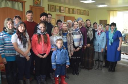 ПРЕСТОЛЬНЫЙ ПРАЗДНИК В МАЛЫХ КАЛМАШАХ
